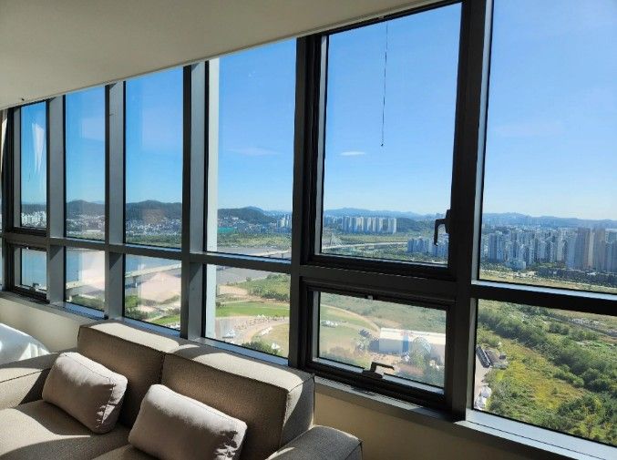 17평 초고층 뻥뷰