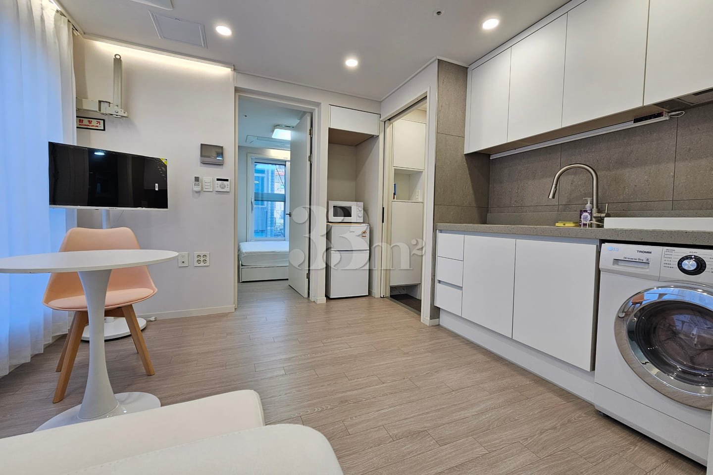 Affordable two-room apartment in Deungchon 0th image