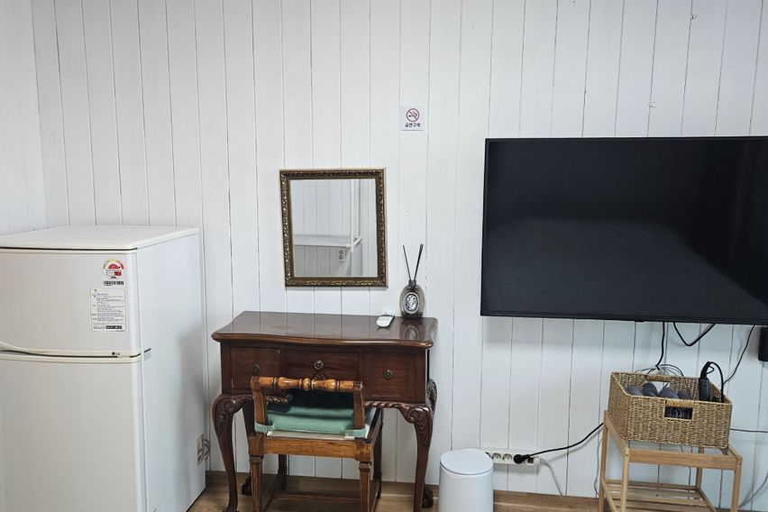 삼척 증산해변 품은 방