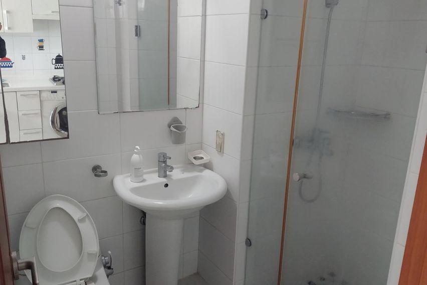 구의역까지 80미터.