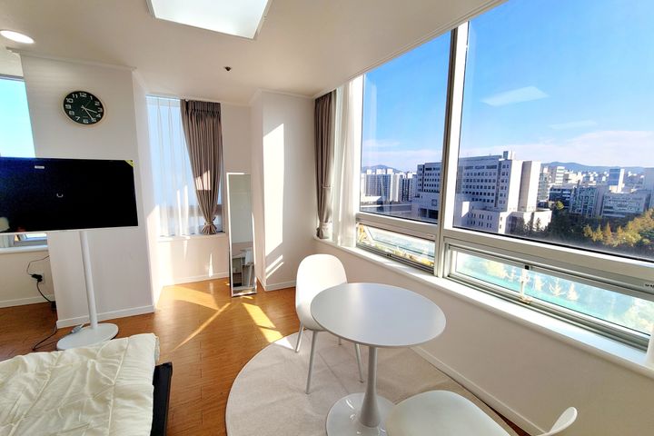 Dunsan, fully furnished with a great view 2th image