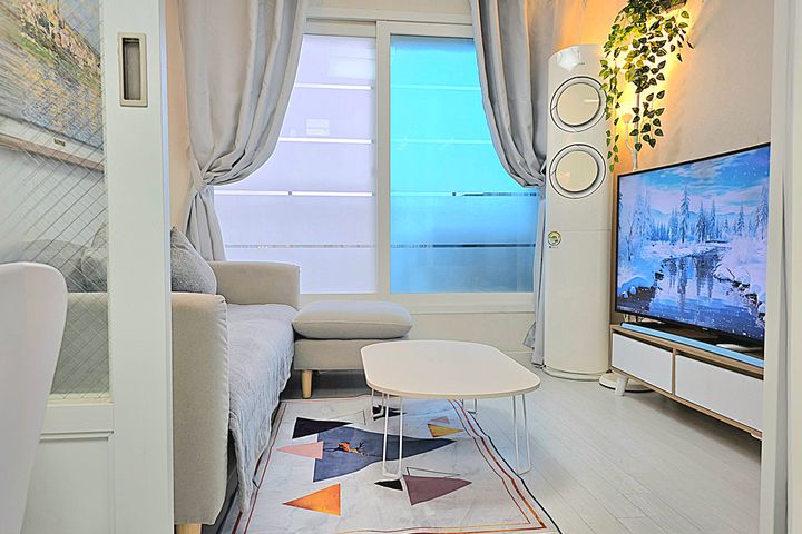8-minute walk from Kkachisan Station, 3-room 0th image