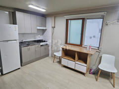 Studio apartment with an elevator 4th image