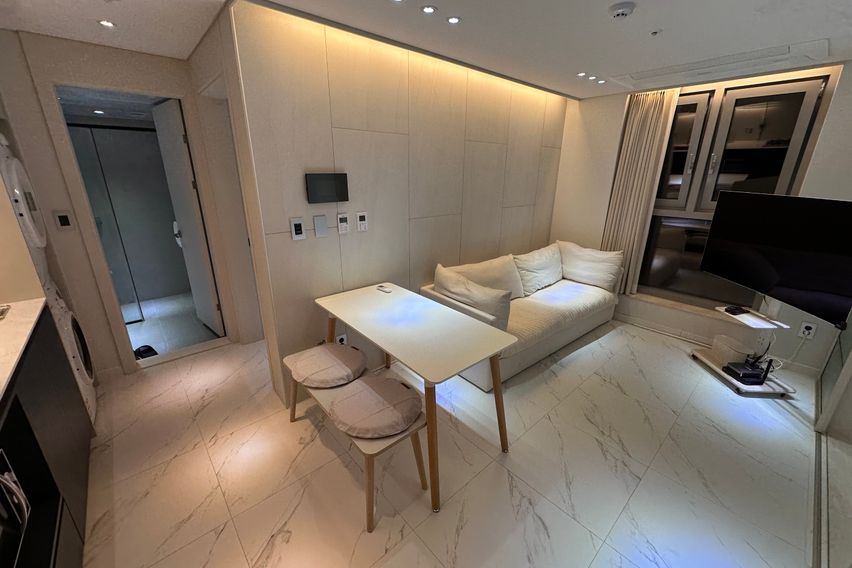 디스커버리 디뷰