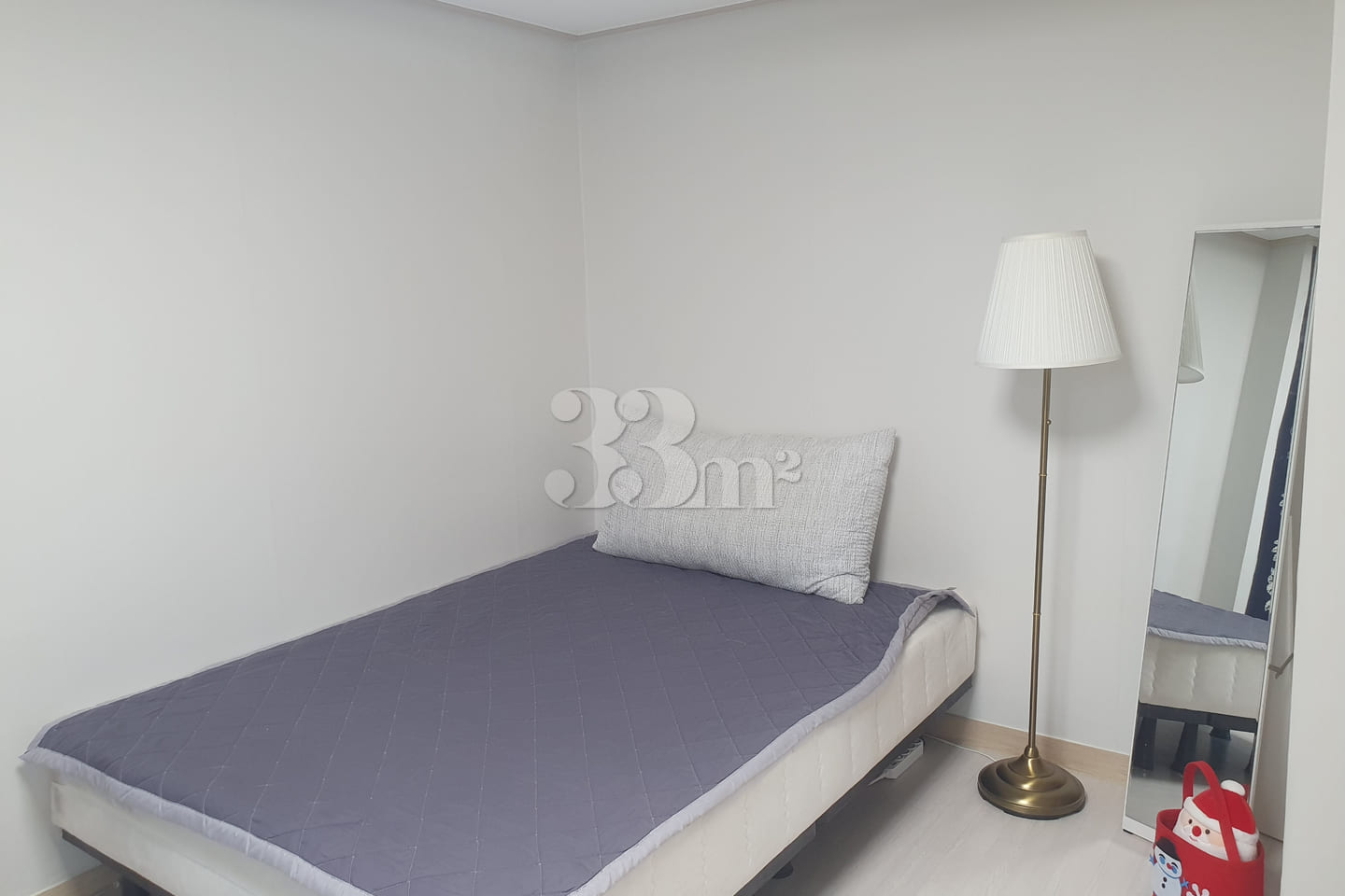 Fully furnished two-bedroom apartment near Wo 8th image