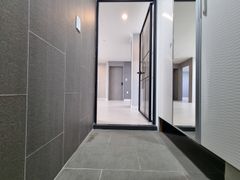 2-bedroom unit in a trendy area of Millak-don 10th image