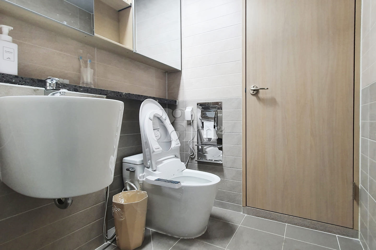 Yeongjin Fully Furnished Ocean-View Apartment 7th image