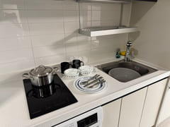 Fully furnished unit right in front of the Se 16th image