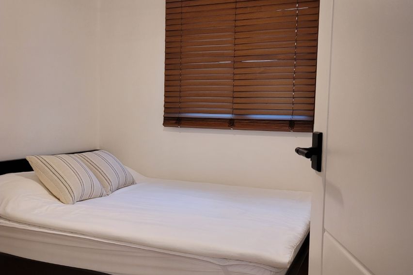 신촌역도보5분/넓은공간