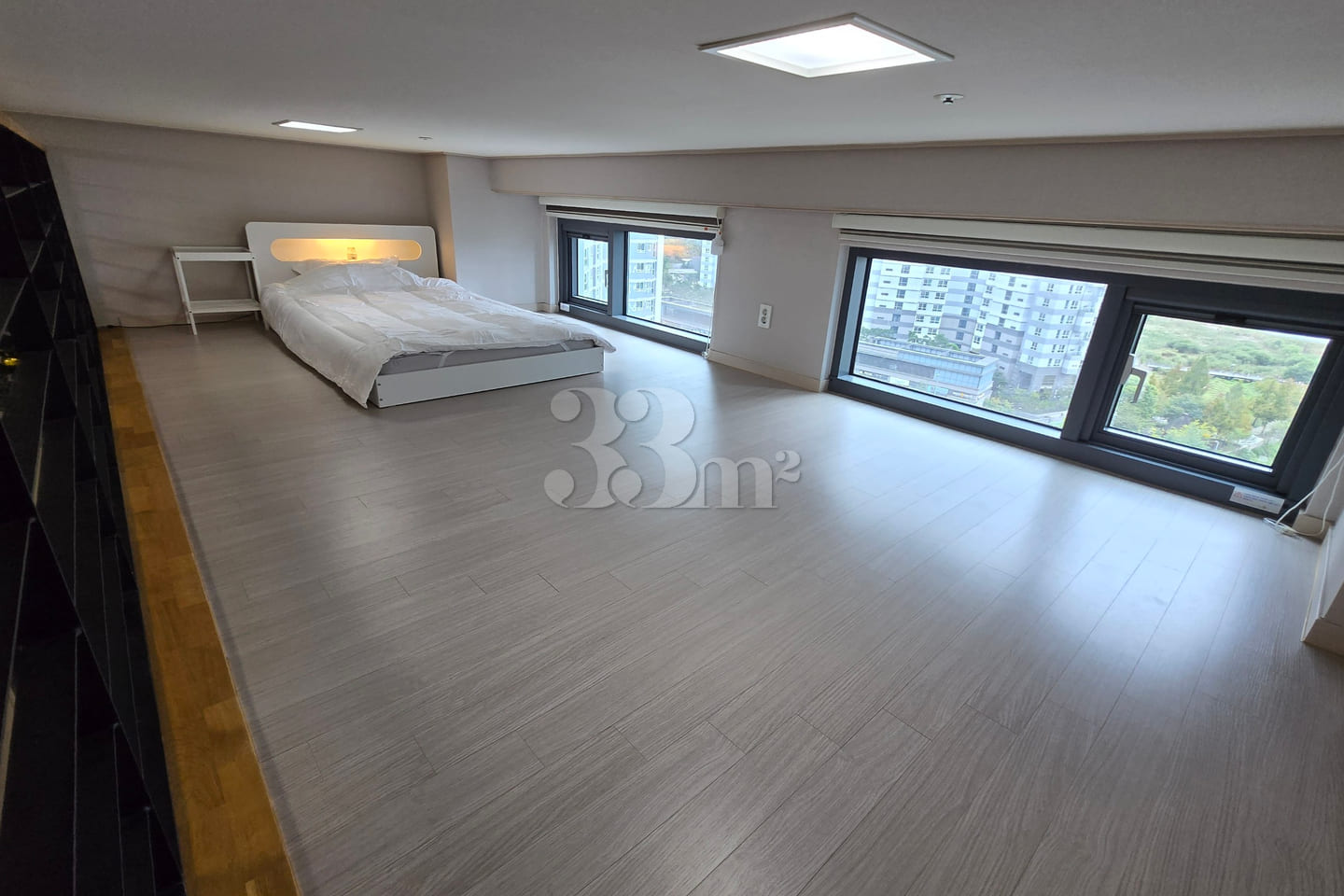 New, fully-furnished apartment with a view of 18th image