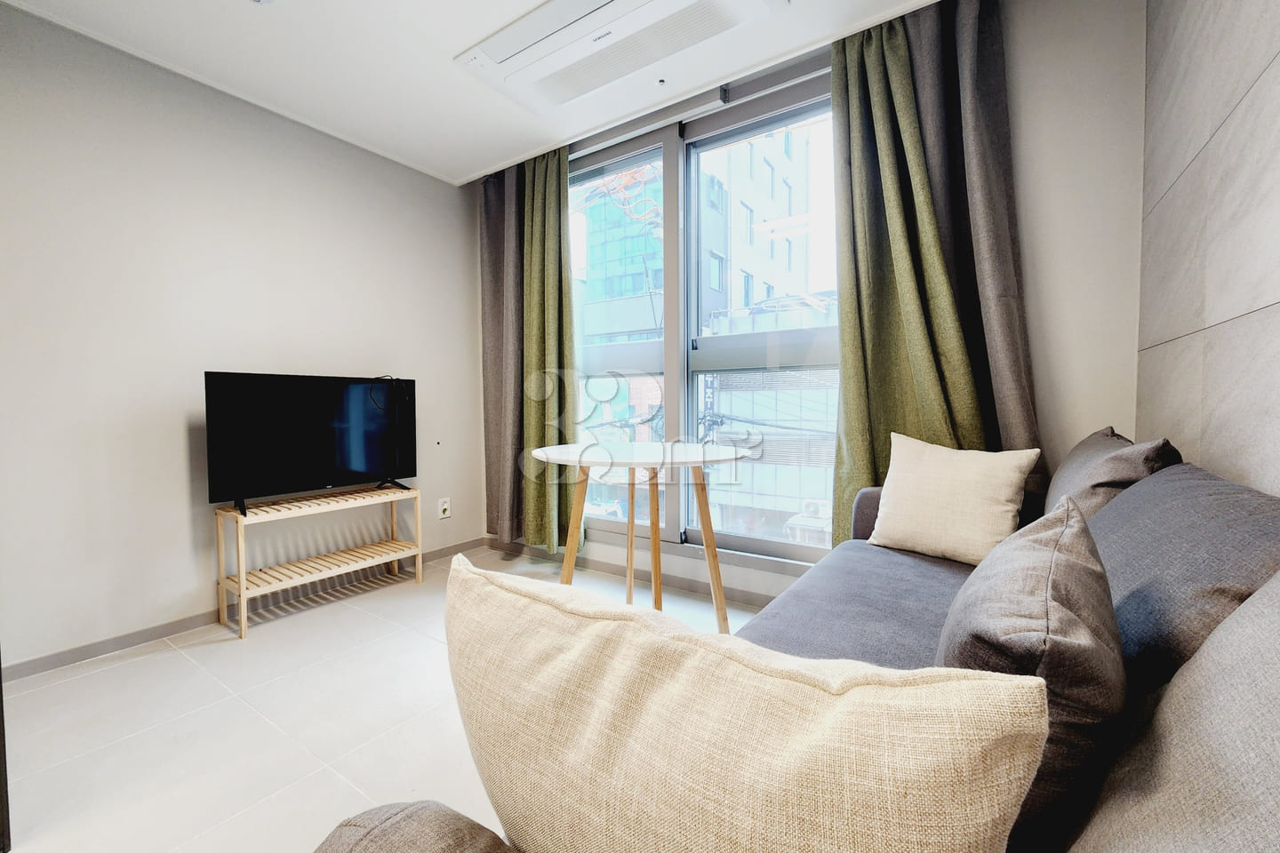 Newly built two-room officetel in Euljiro 9th image