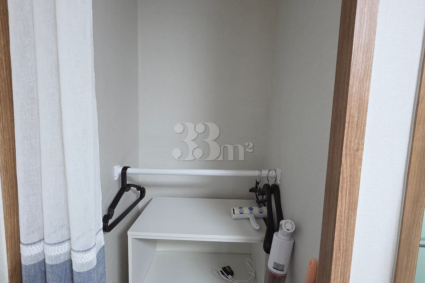 3-minute walk from the terminal, Room 202 8th image