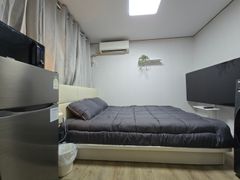 Cozy Room 1 1th image