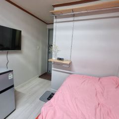 A 전대후문 스마트TV 방 이미지