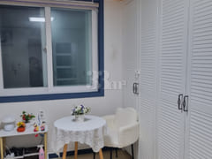 Room 203 14th image