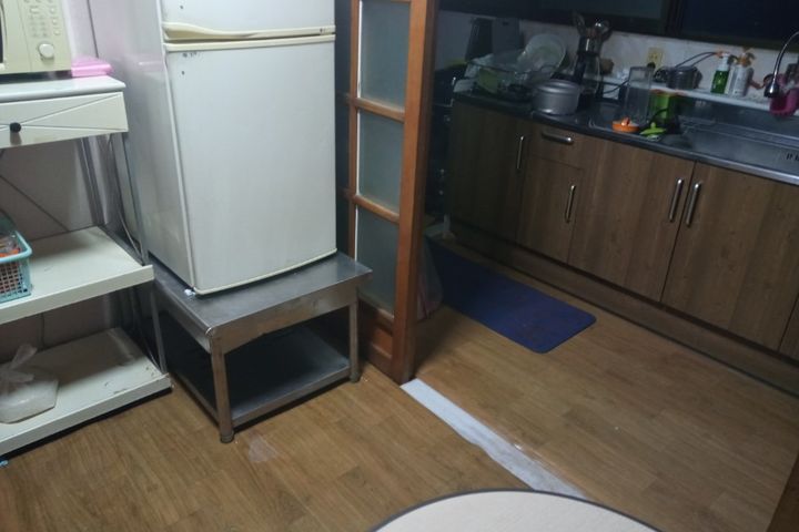 넓고 편안한 방 2번째 이미지