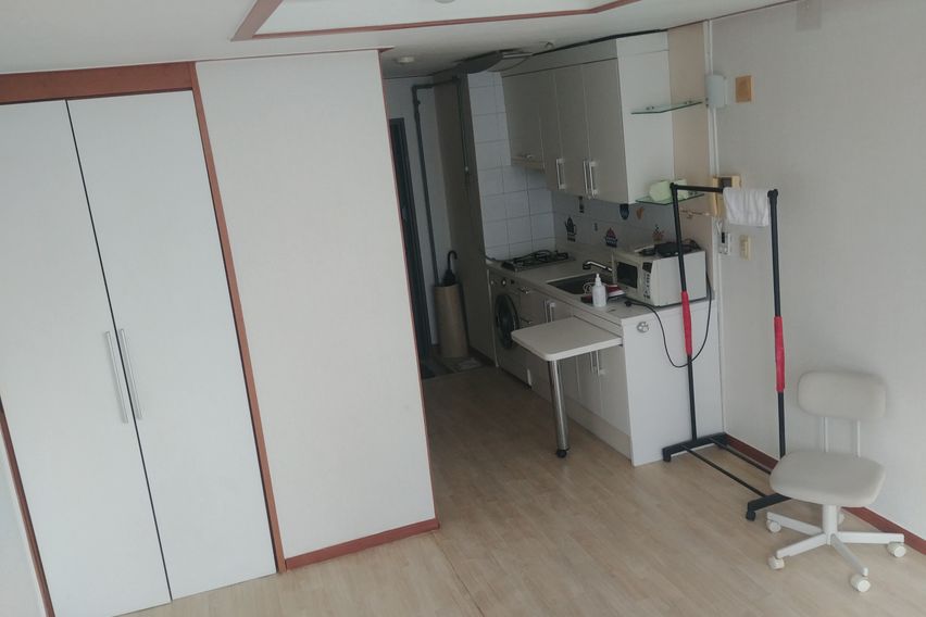 구의역까지 80미터.