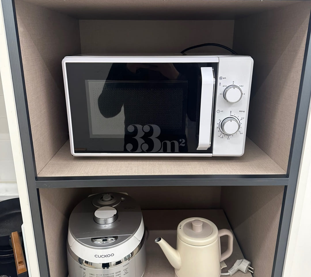 Brand-new two-room unit, parking available. 14th image