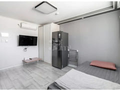 Saint One Room 4th image