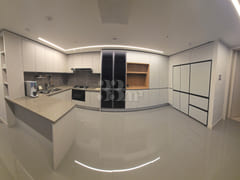 26-pyeong apartment with a high-floor view in 6th image