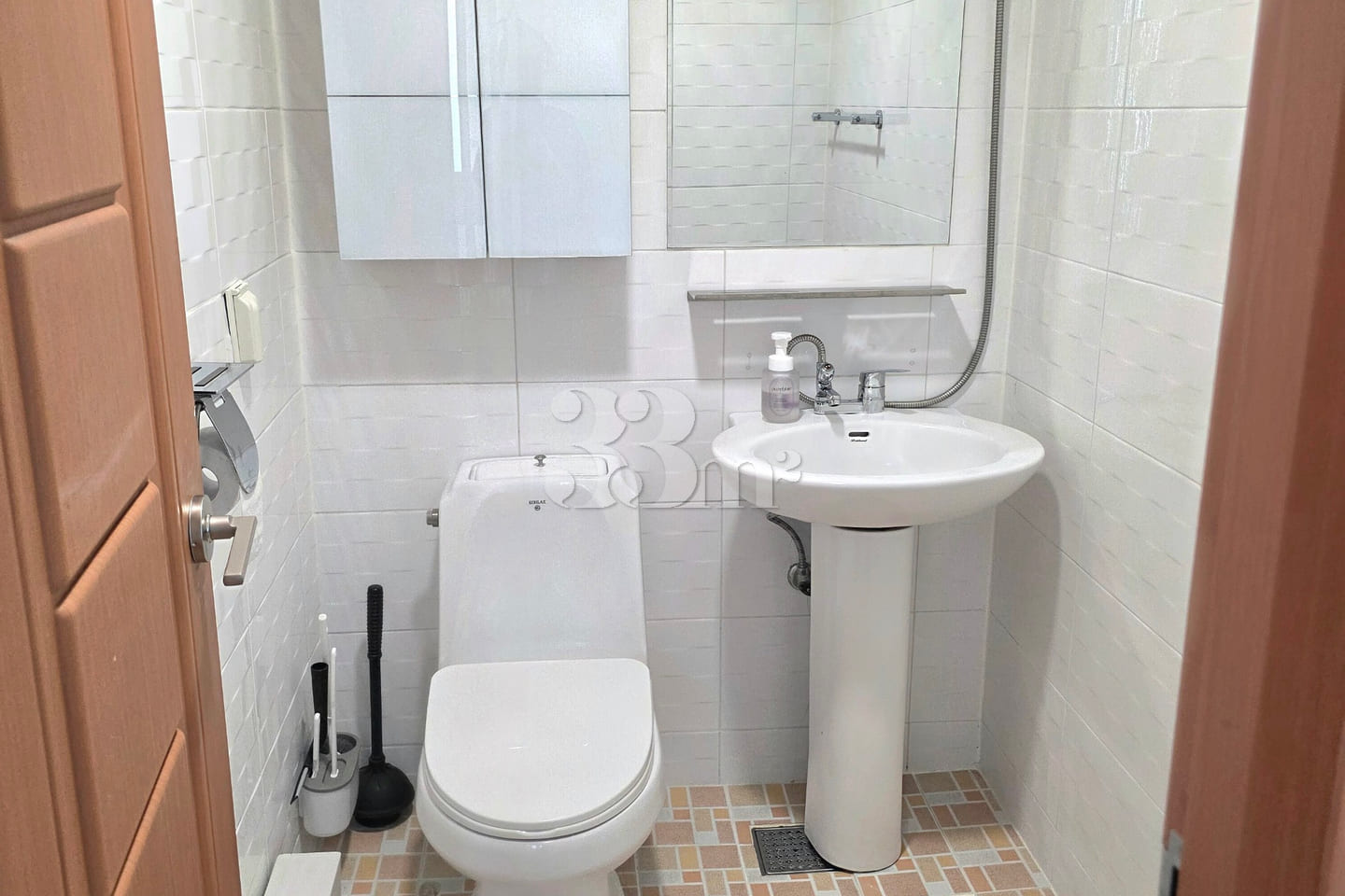 Verified-review studio apartment near Hongik  9th image