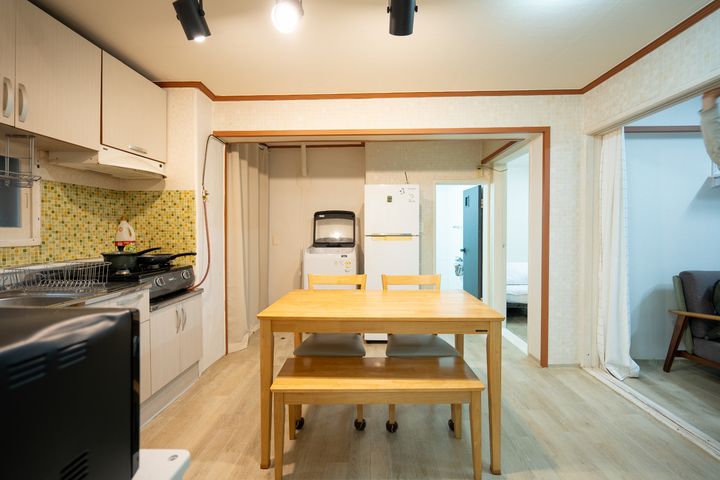 Three-room apartment at the lowest price 2th image