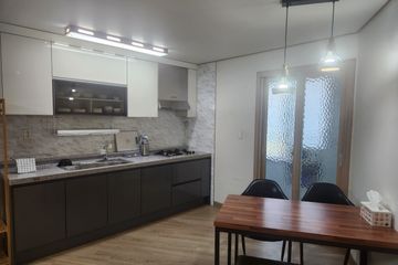 사사동 방3, 화장실2