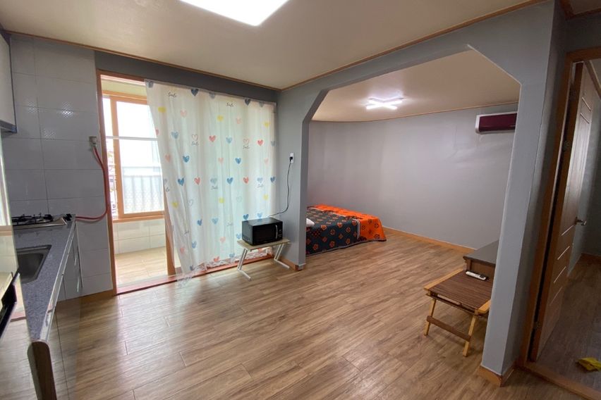 바다근처 마트옆투룸 0번째 이미지