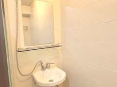 New, fully-furnished room for women (2 availa 10th image