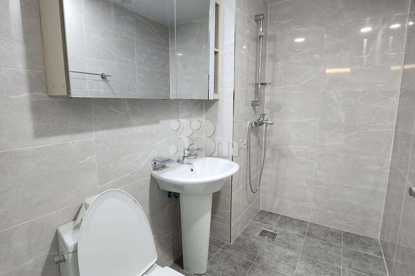 Large 2-room unit near Good Morning Hospital  8th image