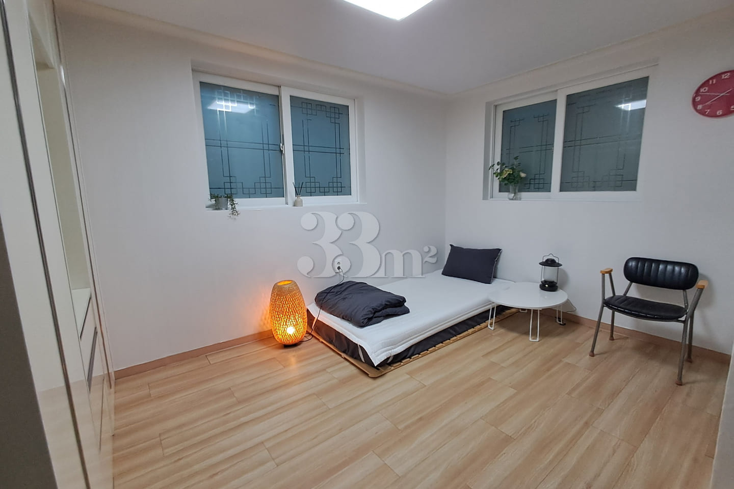 Spacious and clean room 4th image