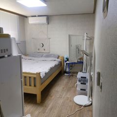 홍대 가성비 원룸 방 이미지