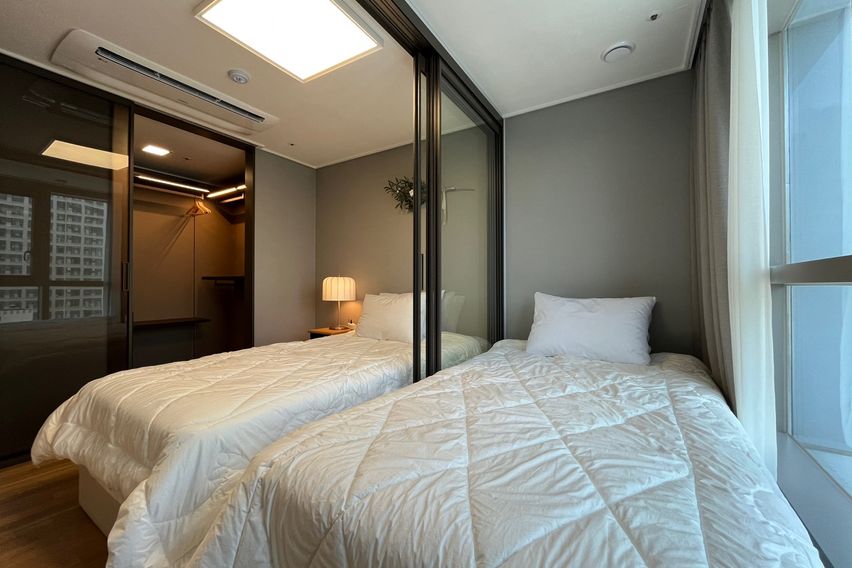 강남 신축 2룸(4인)