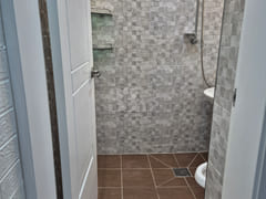 Pet-friendly, ceiling fan, queen-size bed, dr 14th image