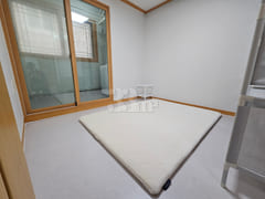 Spacious 2-room unit – thoroughly cleaned / 4 10th image