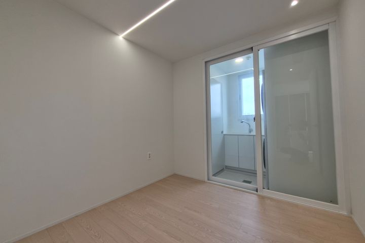 Newly built 25-pyeong apartment near Bucheon  5th image