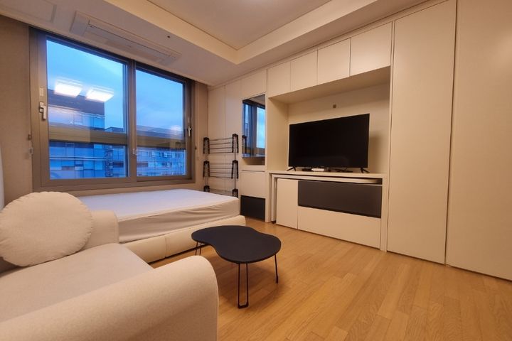 Best Location Officetel in Munjeong-dong 1th image