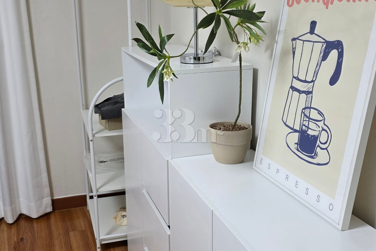 Verified-review studio apartment near Hongik 6th image