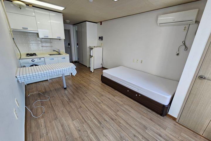 초역세권 위치 원룸 1번째 이미지