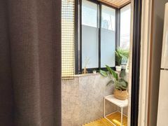 Spacious accommodation in Yeongdeungpo 9th image