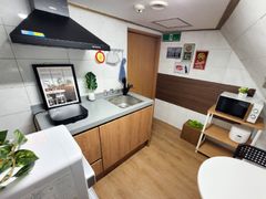 Seocho Gyodae Deluxe Room 110 6th image