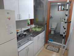 Fully furnished studio apartment, 7 minutes f 1th image