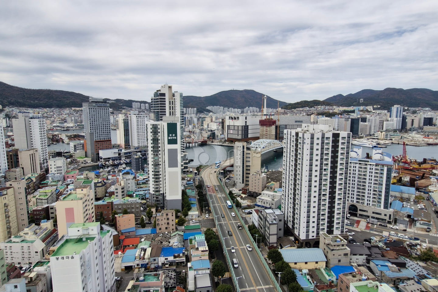 Yeongdo, Huinnyeoul, Nampo-dong, Jungang-dong 0th image