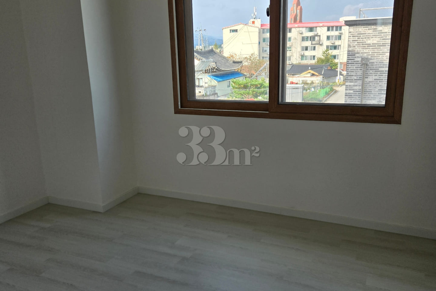 Clean villa near Songjeong Beach 6th image