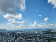 ๐ก Fully Furnished) Super High-Rise Apartment 17th image