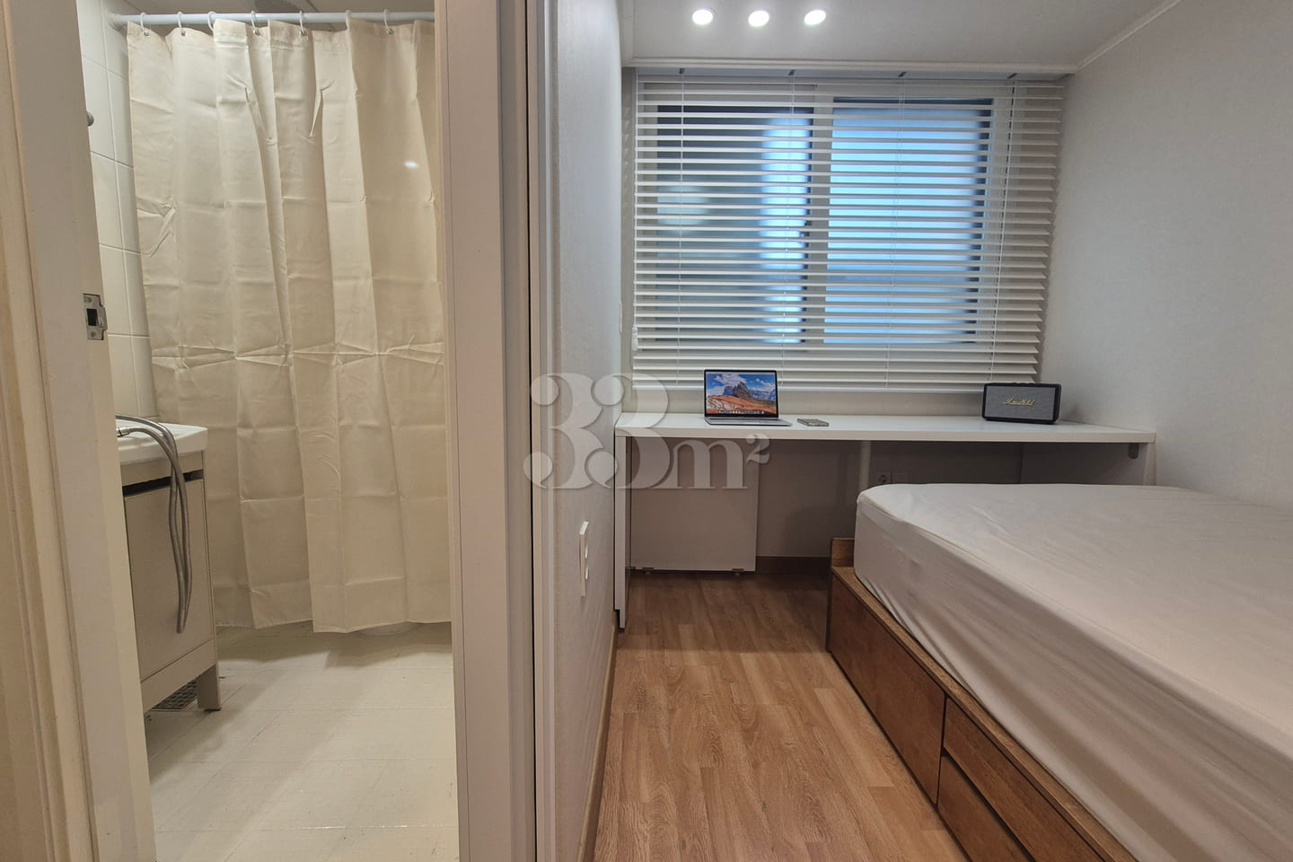 Fully furnished, renovated, 5th floor with el 4th image