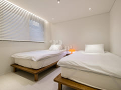 3rd floor, 3 people, 3 beds + 1 bathroom 7th image