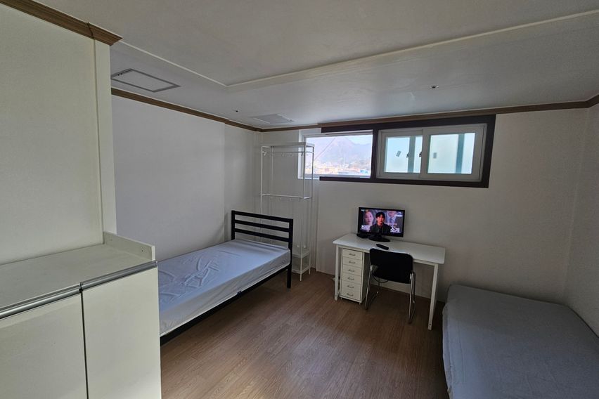 3-person share room near Changwon University 0th image