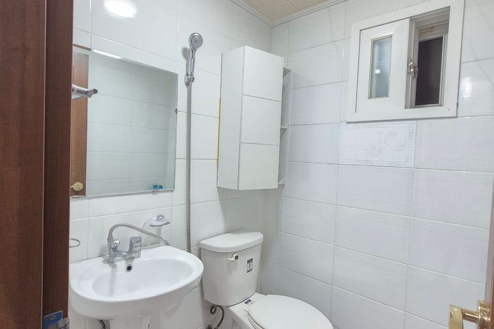 Suwon Mangpo, 1-room apartment right next to 2th image