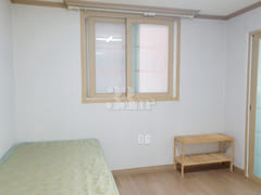 Unit 302 (Duplex) 5th image